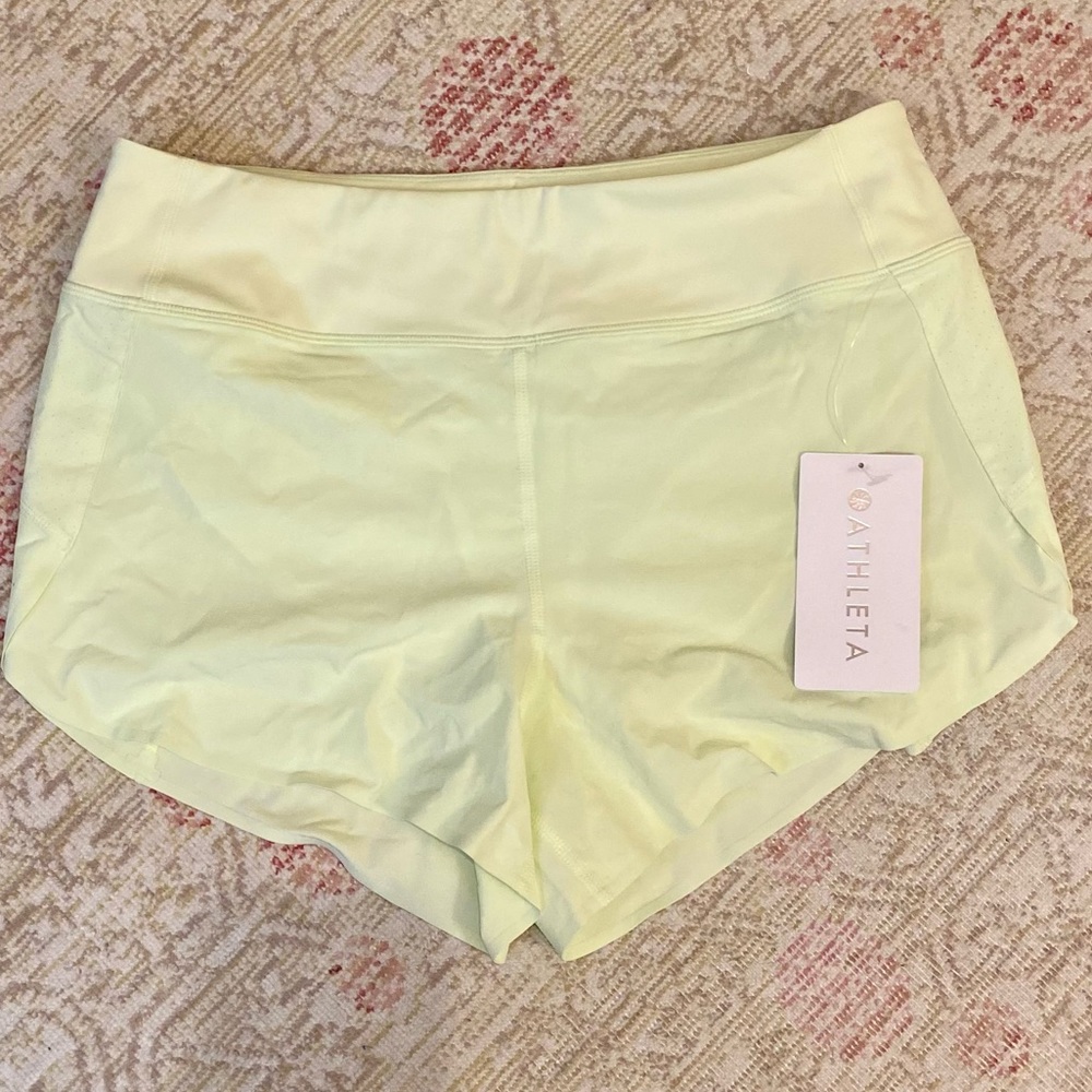NEW with tags - Athleta Run With It 3.5” shorts
